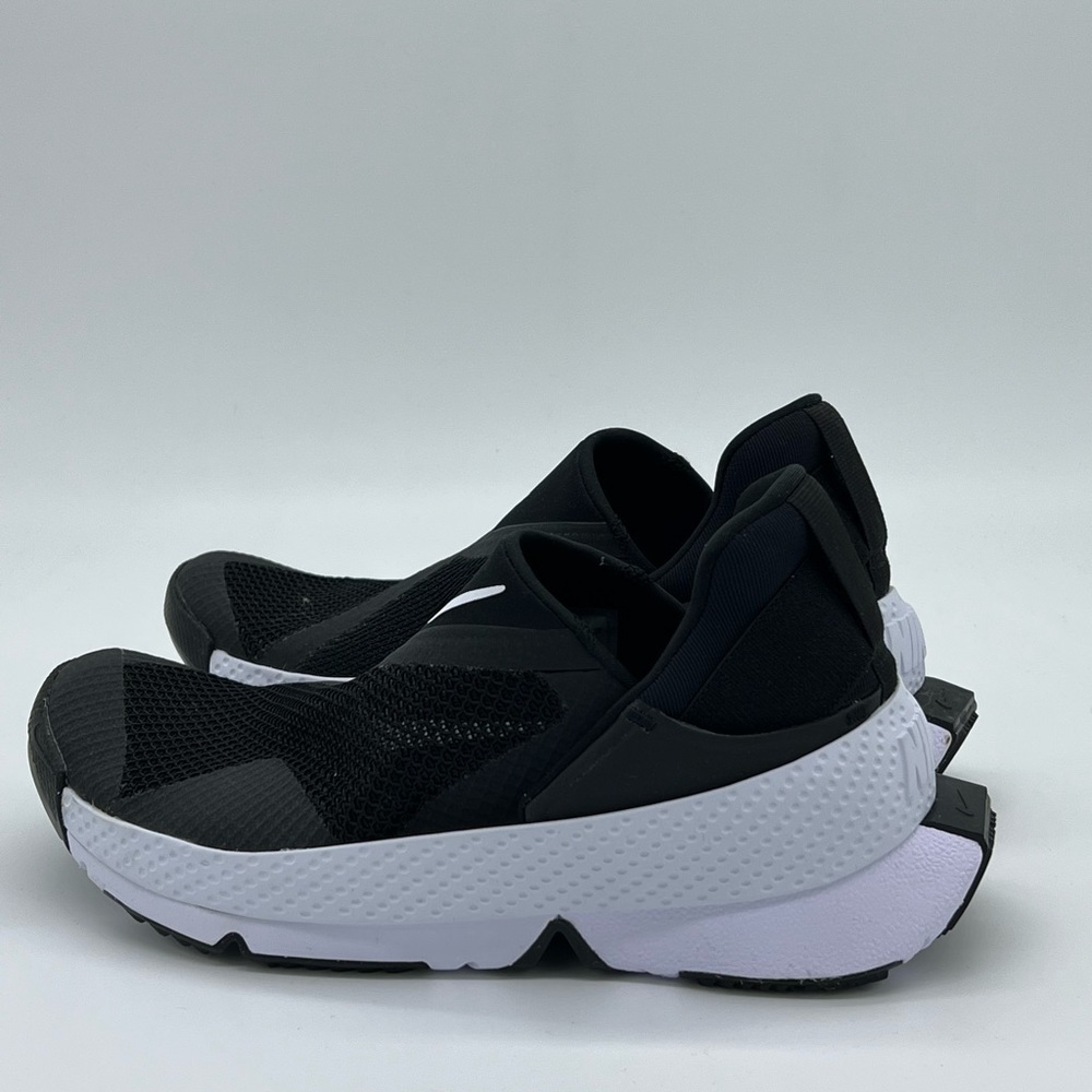 W Nike Go Flyease Black White Sneakers Slip-on Shoes DR5540-002 Women's no box - Picture 4 of 9